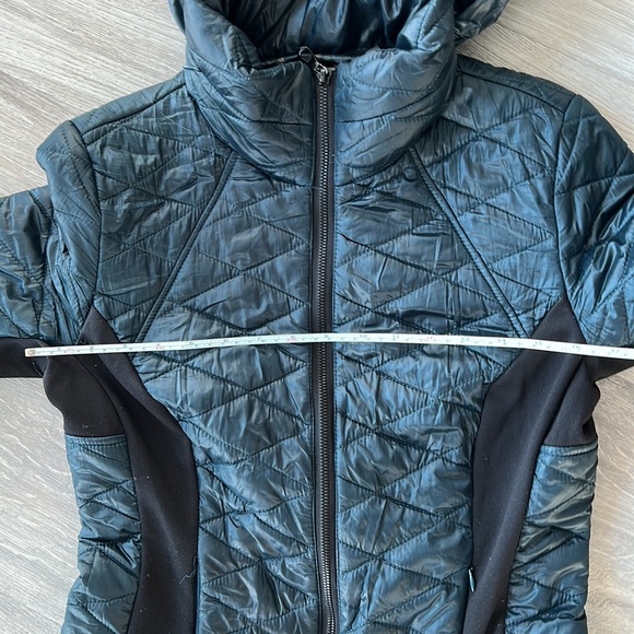 Guess jacket - Picture 16 of 16